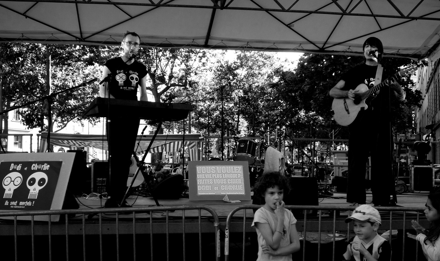 Photo noir et blanc de la fête de la musique - Lyon Croix Rousse