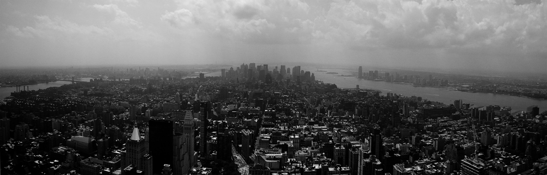 Photo noir et blanc de la vue sur Lower Manthattan - New York, USA