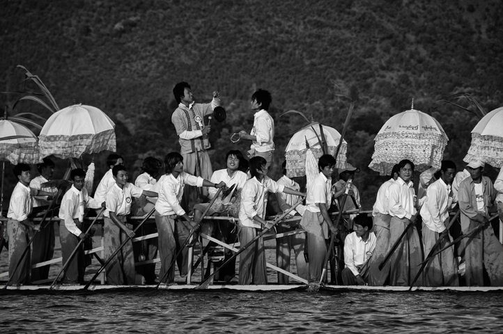 Fête de Phaung Daw U sur le lac Inle - Birmanie