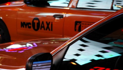 Photo couleur de taxis à Times Square New York - USA