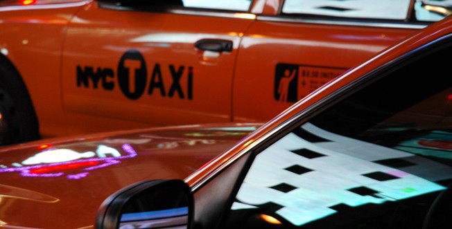 Photo couleur de taxis à Times Square New York - USA