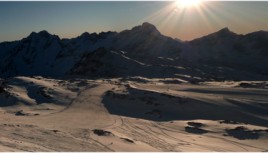 Photo couleur d'un panorama des 2 Alpes, Savoie