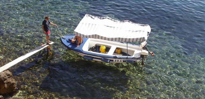 Photo couleur d'un bateau sur la mer Adriatique, Croatie