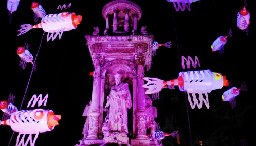 Photo couleur de la place des Jacobins lors de la Fête des Lumières 2008 - Lyon