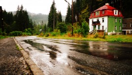 Photo couleur de l'entrée dans les Carpates, Pologne