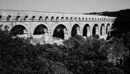 Photo noir et blanc du pont du Gard, Nîmes